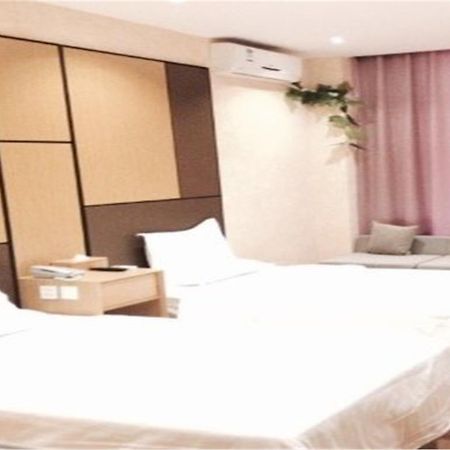 Starway Hotel Beijing West Railway Station Esterno foto
