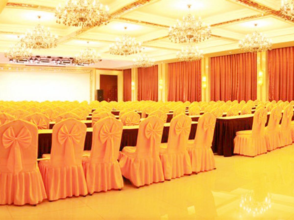 Starway Hotel Beijing West Railway Station Esterno foto